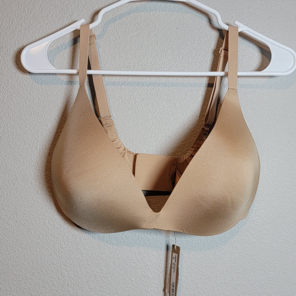 NWT SKIMS Ultimate Wireless Super Push Up Bra Clay 36D Seamless Plunge Nude - Picture 2 of 9